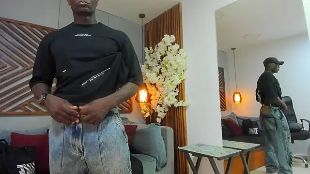 MarcusBlack  online show from October 2025 03:02:02 PM