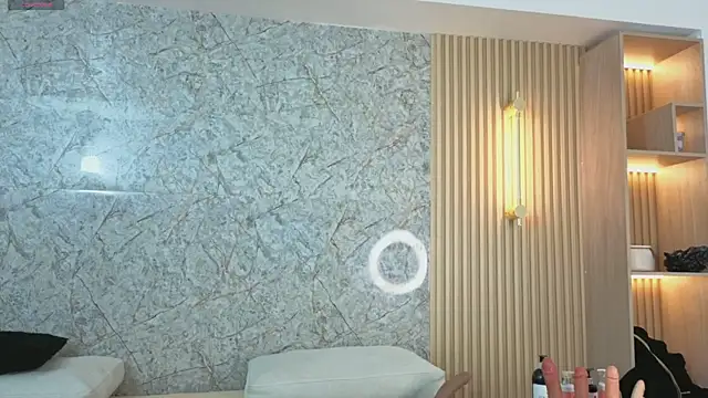 Antonella west online show from December 2025 08:47:02 PM