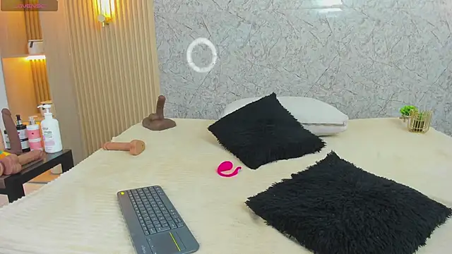 Antonella west online show from June 2026 08:32:02 PM