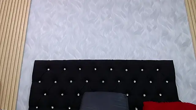 xandrinakarzon online show from November 2025 02:50:02 PM