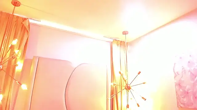 Snapshot of Anittatoro_ chatting on November 2025 06:28:02 PM Anittatoro online show from November 2025 06:28:02 PM