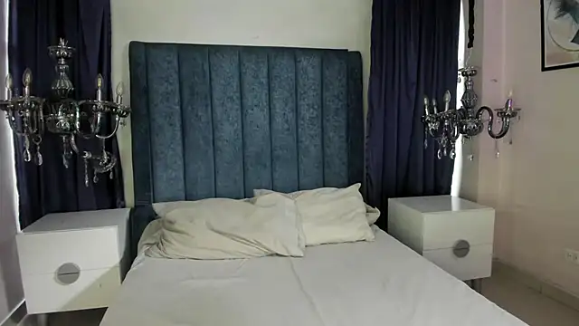 Snapshot of Anittatoro_ chatting on November 2025 07:03:01 PM Anittatoro online show from November 2025 07:03:01 PM