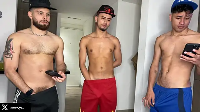 Snapshot of zoneboys chatting on December 2025 11:46:02 PM zoneboys online show from December 2025 11:46:02 PM