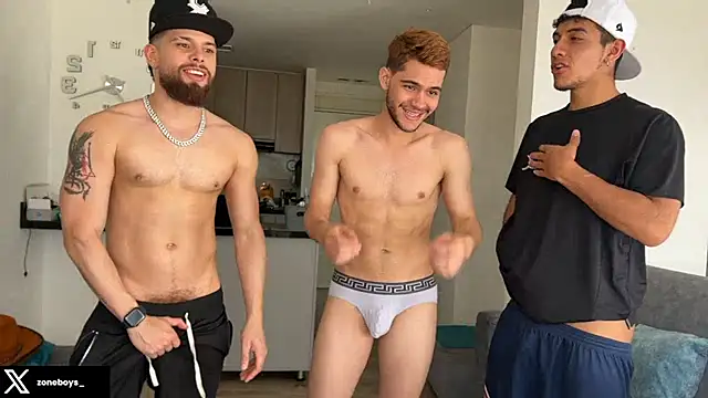 Snapshot of zoneboys chatting on May 2026 09:09:02 PM zoneboys online show from May 2026 09:09:02 PM