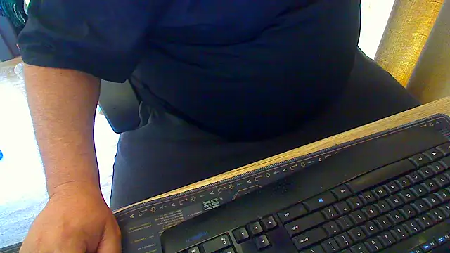 Snapshot of latexsub75 chatting on February 2026 10:14:01 PM latexsub75 online show from February 2026 10:14:01 PM