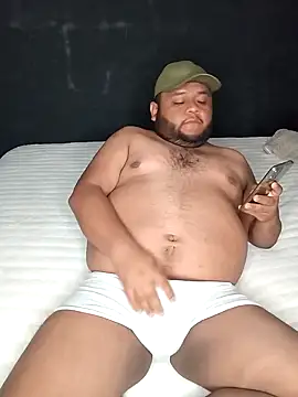 Snapshot of Osogaypardo chatting on September 2025 08:18:02 AM Osogaypardo online show from September 2025 08:18:02 AM