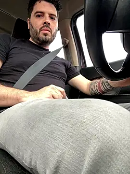 Snapshot of uto857 chatting on November 2025 10:20:02 PM uto857 online show from November 2025 10:20:02 PM