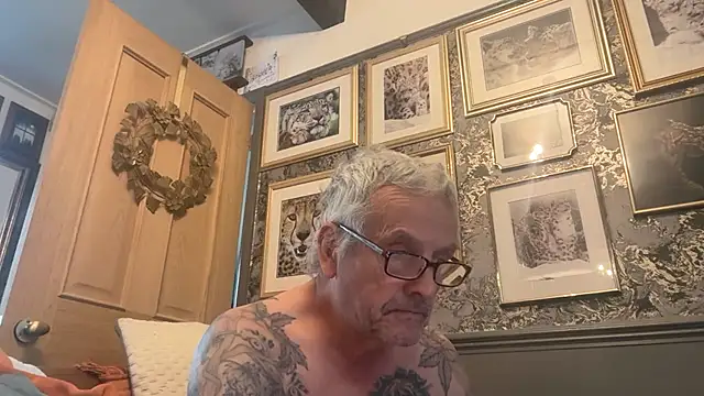 poggles online show from November 2025 01:55:01 PM