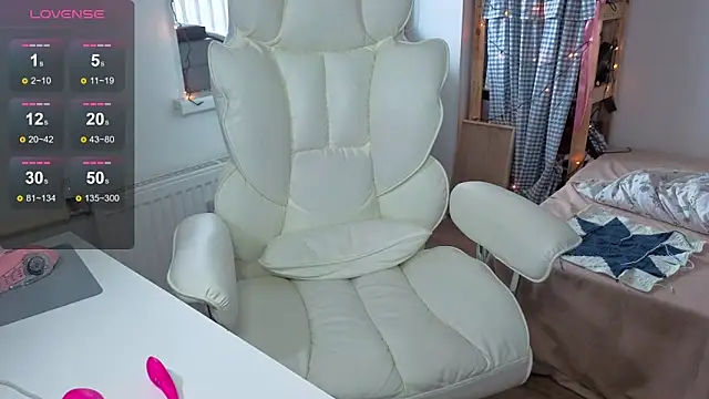 Snapshot of urstripchatgf chatting on March 2026 07:26:02 AM urstripchatgf online show from March 2026 07:26:02 AM