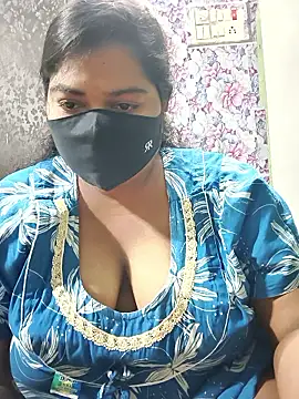 Liyaa 24 online show from April 2026 05:21:01 PM