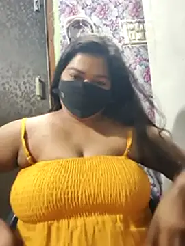 Liyaa 24 online show from May 2026 08:28:02 PM