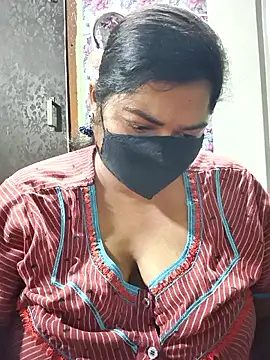 Liyaa 24 online show from May 2026 04:23:02 PM