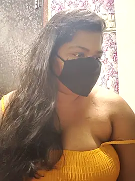 Liyaa 24 online show from May 2026 05:07:02 PM