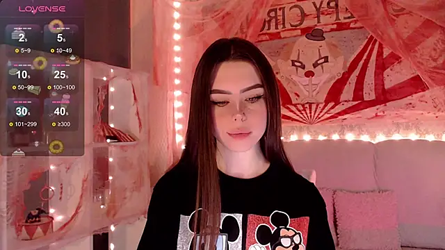 HolyMiax online show from November 2025 03:42:02 AM