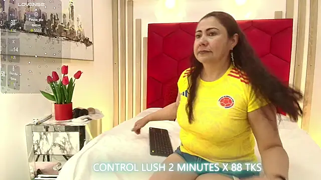 EmmaJhomson online show from June 2026 01:12:02 PM