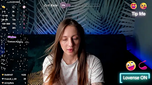 Snapshot of ChristyCrayme chatting on February 2026 06:26:01 AM ChristyCrayme online show from February 2026 06:26:01 AM