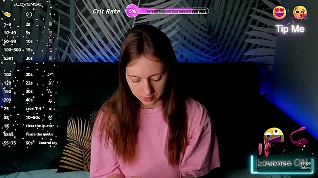 Snapshot of ChristyCrayme chatting on March 2026 10:06:01 PM ChristyCrayme online show from March 2026 10:06:01 PM