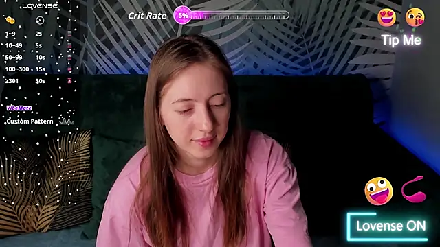 Snapshot of ChristyCrayme chatting on March 2026 10:13:02 PM ChristyCrayme online show from March 2026 10:13:02 PM