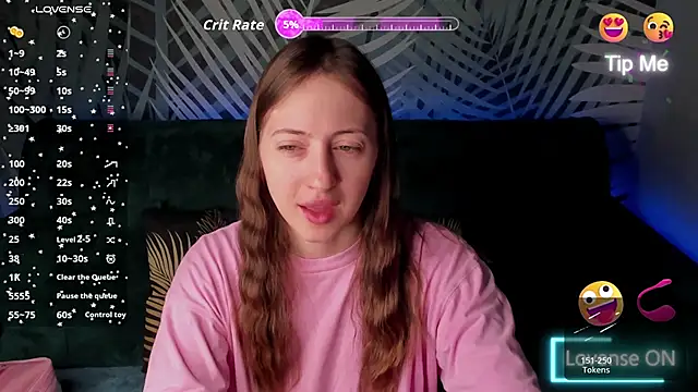 Snapshot of ChristyCrayme chatting on March 2026 10:03:02 PM ChristyCrayme online show from March 2026 10:03:02 PM