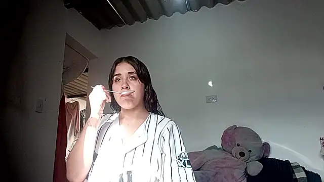 Snapshot of twodoo chatting on October 2025 07:58:02 PM twodoo online show from October 2025 07:58:02 PM