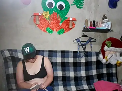 Snapshot of twodoo chatting on December 2025 04:36:01 PM twodoo online show from December 2025 04:36:01 PM