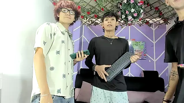 Bastian boyshot77 online show from June 2026 07:35:02 PM