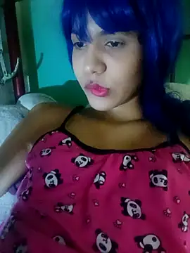 famousfox-69 online show from November 2025 05:07:02 AM