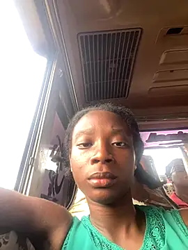 Snapshot of GeileErica chatting on December 2025 07:33:02 PM GeileErica online show from December 2025 07:33:02 PM