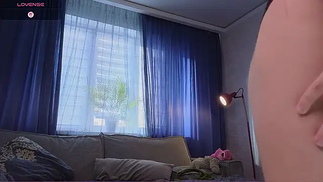 bloodymarrry online show from February 2026 12:09:01 PM