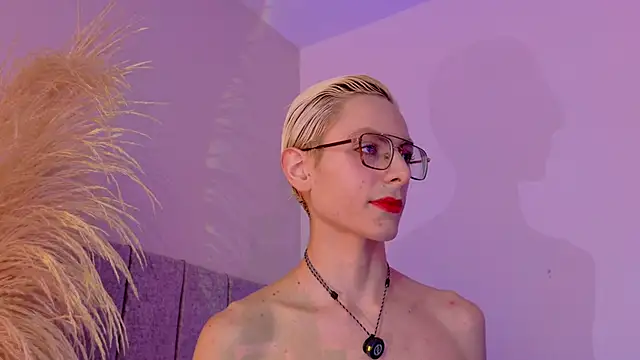 Snapshot of liiamluna_ chatting on February 2026 09:39:01 AM liiamluna online show from February 2026 09:39:01 AM