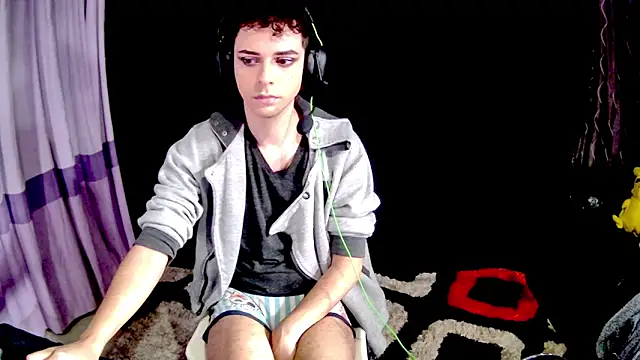 KittyCamKat online show from October 2025 07:40:01 PM