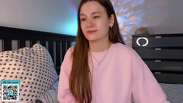 Snapshot of mia_here chatting on September 2025 03:00:02 PM mia here online show from September 2025 03:00:02 PM