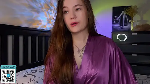 Snapshot of mia_here chatting on October 2025 01:20:01 AM mia here online show from October 2025 01:20:01 AM