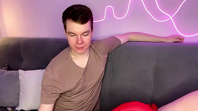 Snapshot of julielourens chatting on October 2025 08:26:02 AM julielourens online show from October 2025 08:26:02 AM