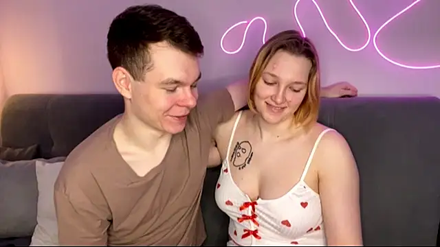 Snapshot of julielourens chatting on November 2025 08:36:02 AM julielourens online show from November 2025 08:36:02 AM