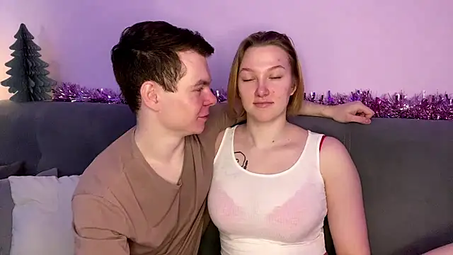 Snapshot of julielourens chatting on December 2025 08:10:01 AM julielourens online show from December 2025 08:10:01 AM