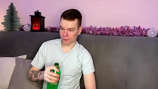 Snapshot of julielourens chatting on January 2026 08:06:02 AM julielourens online show from January 2026 08:06:02 AM