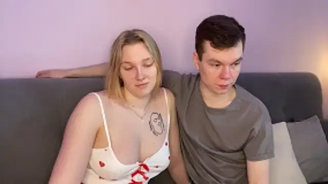 Snapshot of julielourens chatting on February 2026 08:02:01 AM julielourens online show from February 2026 08:02:01 AM