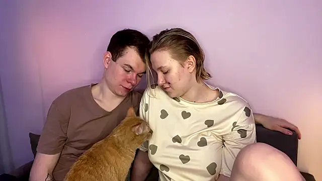 Snapshot of julielourens chatting on February 2026 07:37:02 AM julielourens online show from February 2026 07:37:02 AM