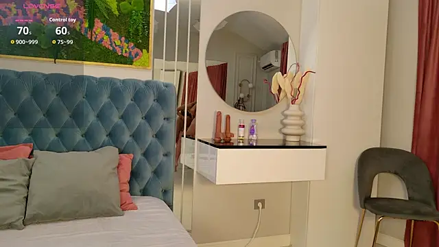 SiennaPierce online show from June 2026 11:33:01 AM