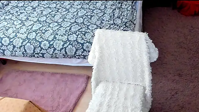 Snapshot of Squirt_Kimm chatting on February 2026 08:43:01 AM Squirt Kimm online show from February 2026 08:43:01 AM