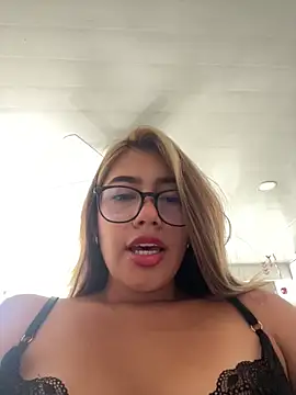 sara calderon online show from October 2025 01:20:02 PM