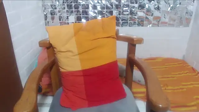 rose-crystal online show from February 2026 12:03:01 AM