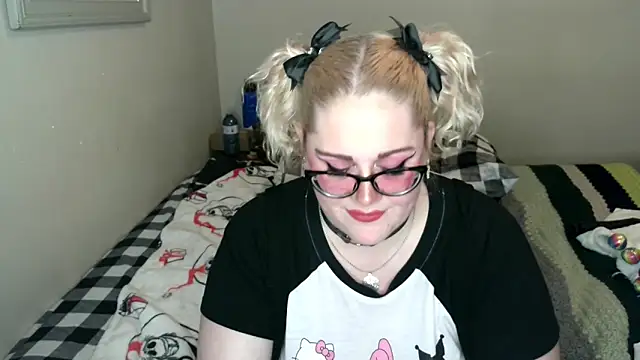 Kinky Witch online show from April 2026 04:38:02 AM