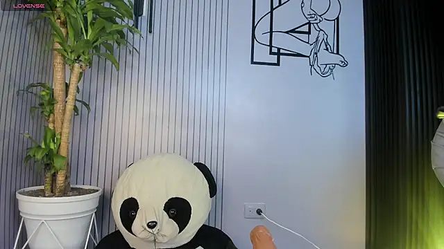 Snapshot of Im_perla_ chatting on October 2025 06:20:01 PM Im perla online show from October 2025 06:20:01 PM