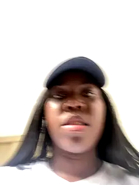 Alexia 24 online show from November 2025 06:54:01 PM