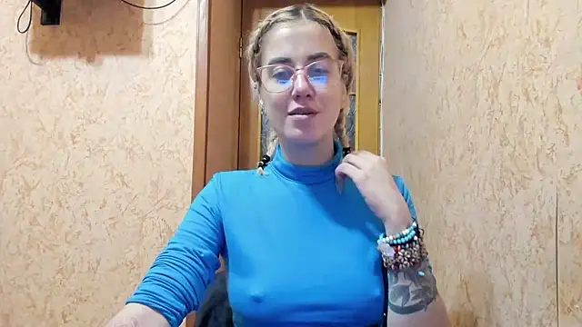 Snapshot of aalokitaa chatting on January 2026 08:11:02 PM aalokitaa online show from January 2026 08:11:02 PM