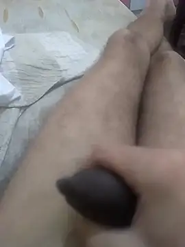 Snapshot of GuilhermeYuree chatting on September 2025 07:08:01 AM GuilhermeYuree online show from September 2025 07:08:01 AM