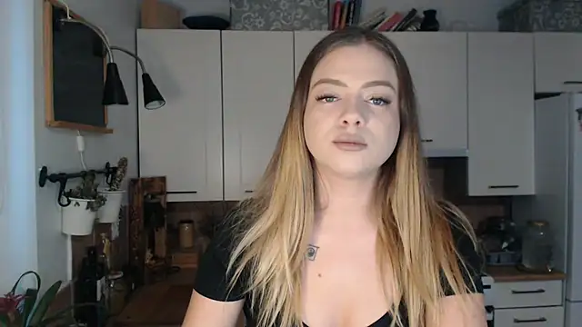 BuffyxLUST online show from January 2026 07:57:01 AM