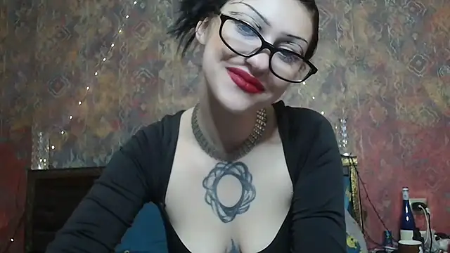 Susie su online show from December 2025 09:18:02 AM